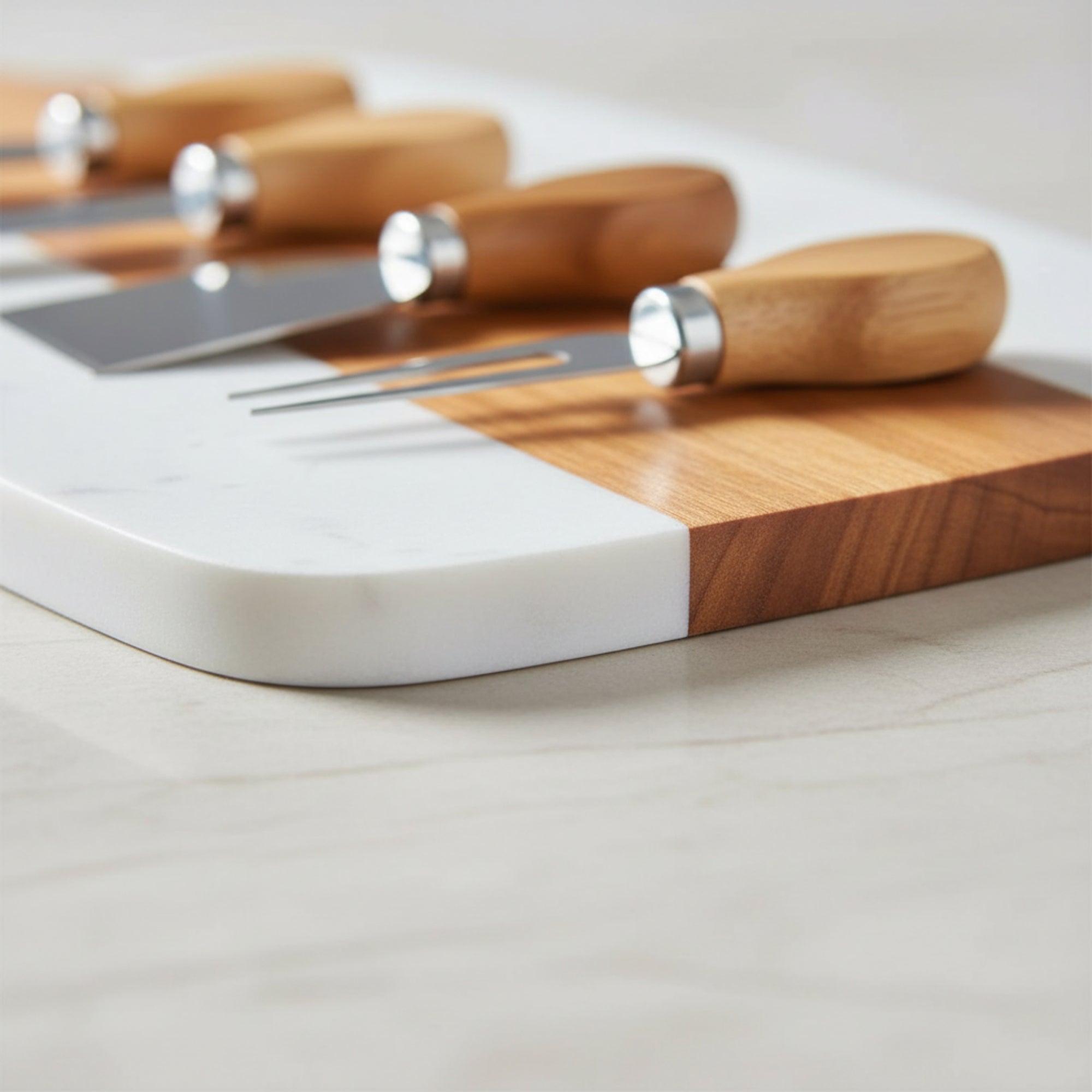 The Marble & Wood Hosting Set (Copy) - Gifting Season