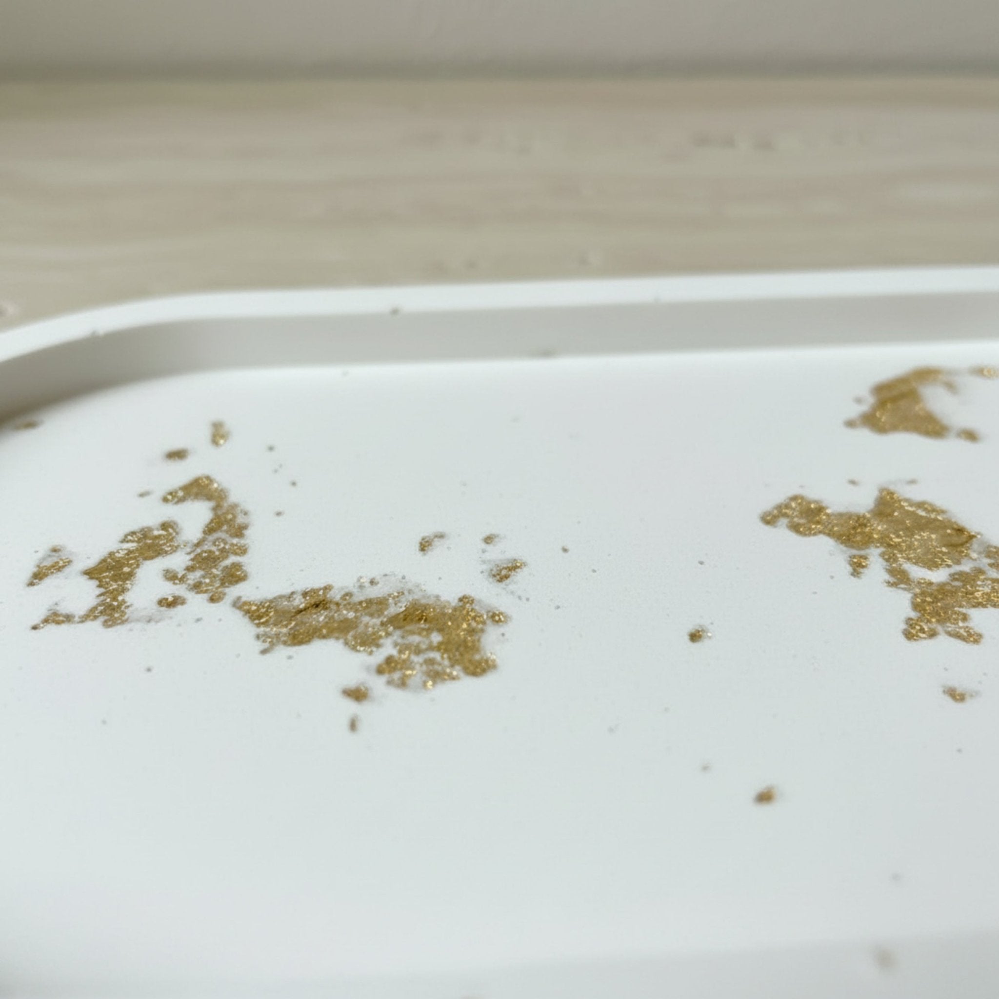 The Minimalist Jesmonite Tray - Gifting Season