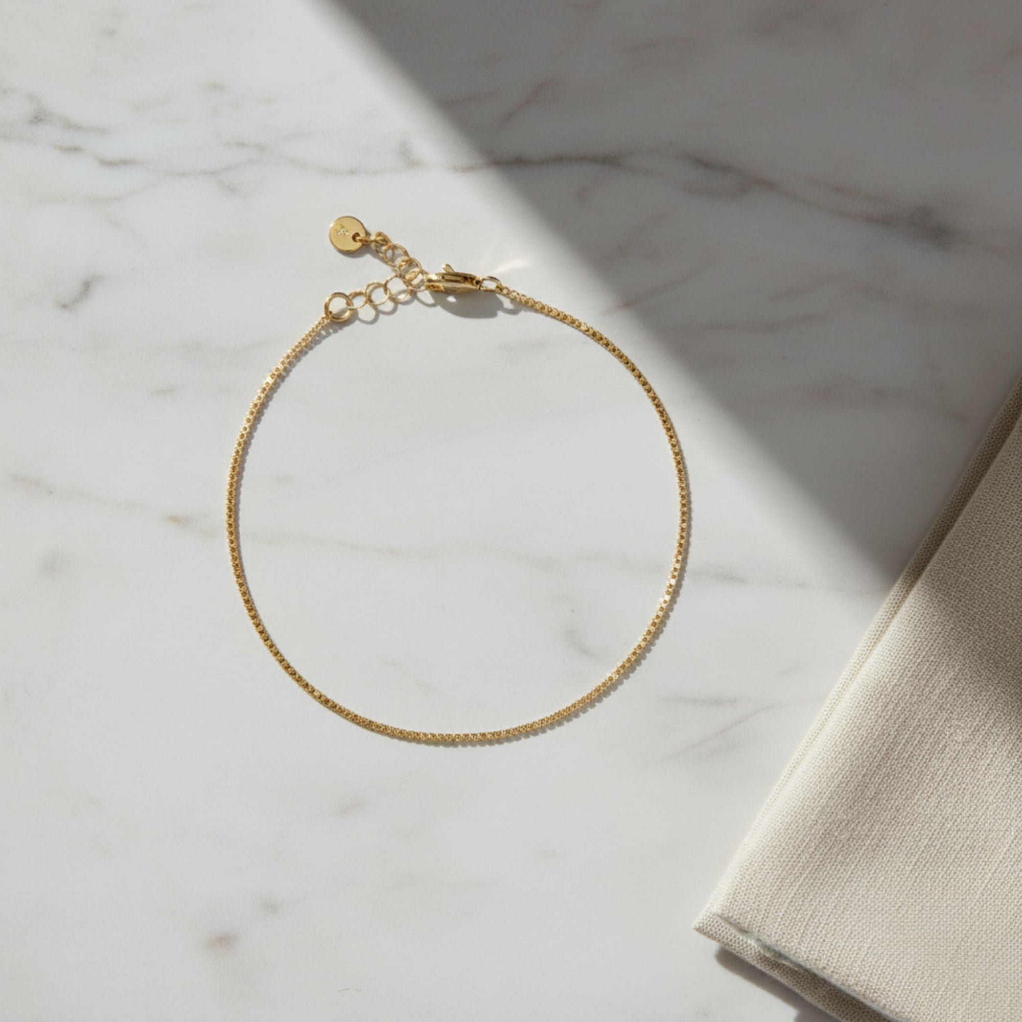 The Hilary Fine Chain Bracelet - Gifting Season