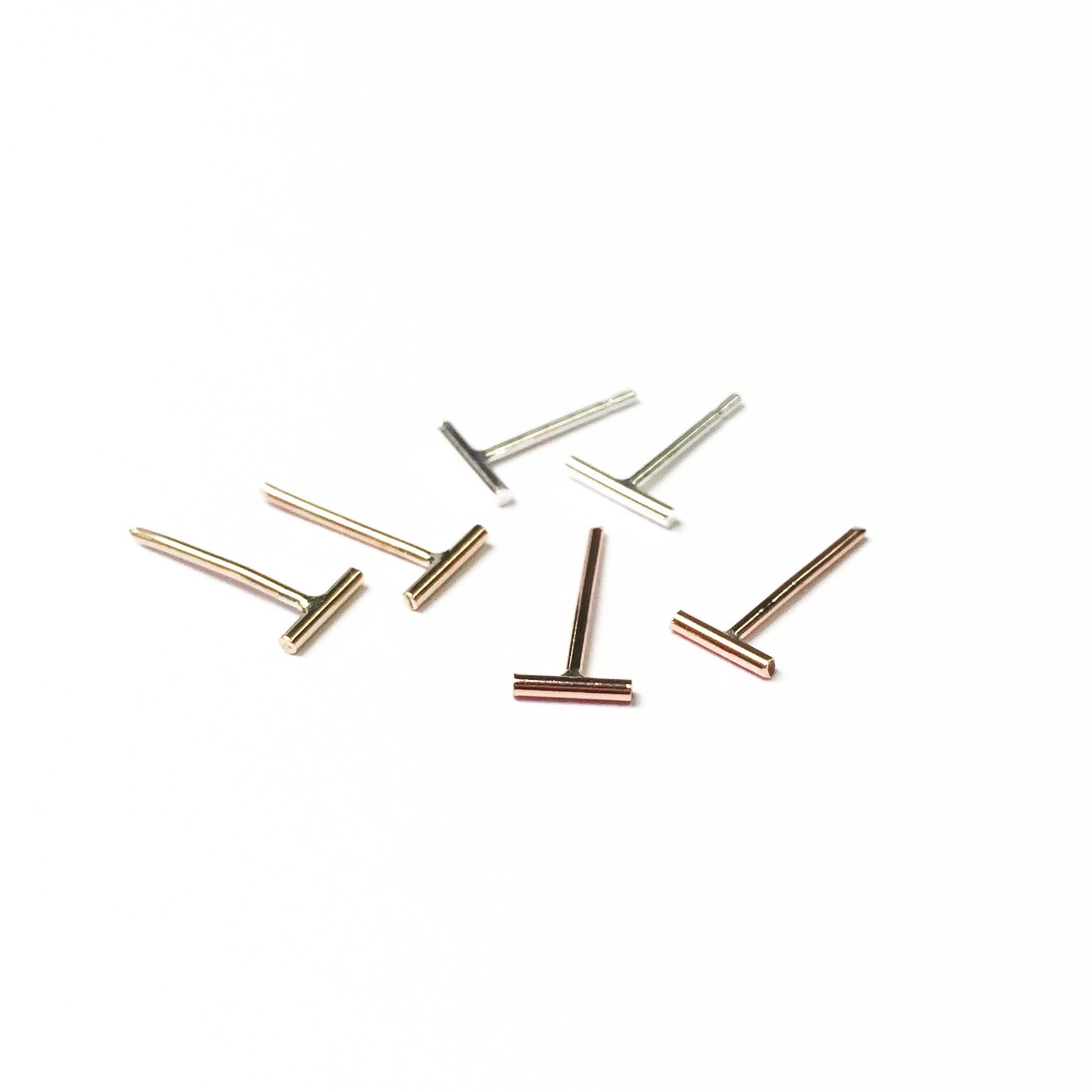 The Linear Bar Studs - Gifting Season
